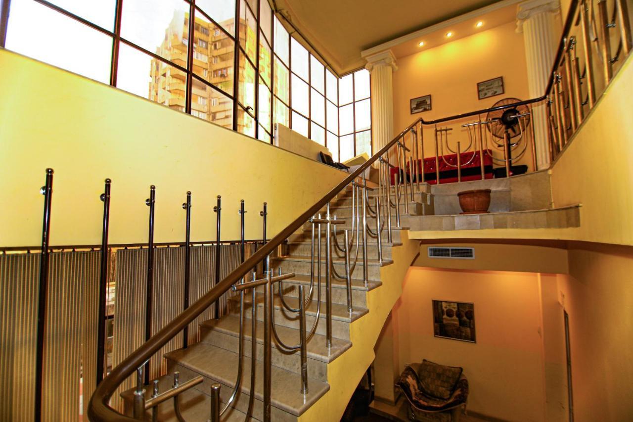 New Bella Hotel Γιερεβάν Εξωτερικό φωτογραφία