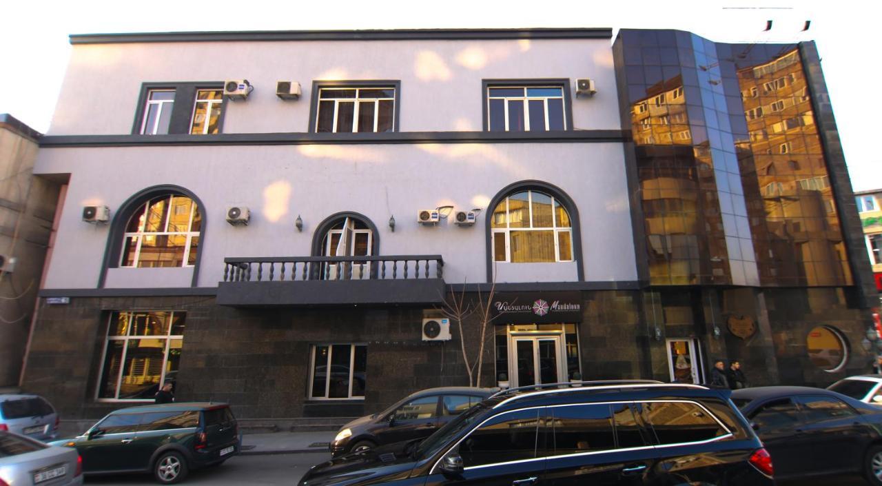 New Bella Hotel Γιερεβάν Εξωτερικό φωτογραφία