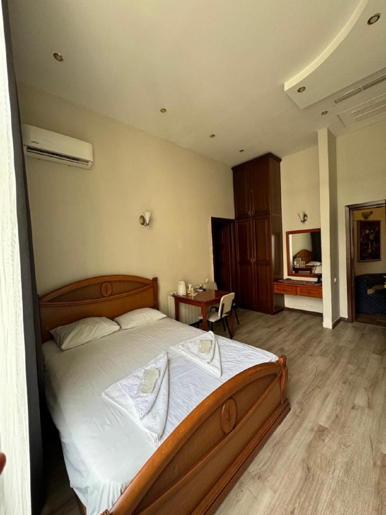 New Bella Hotel Γιερεβάν Εξωτερικό φωτογραφία