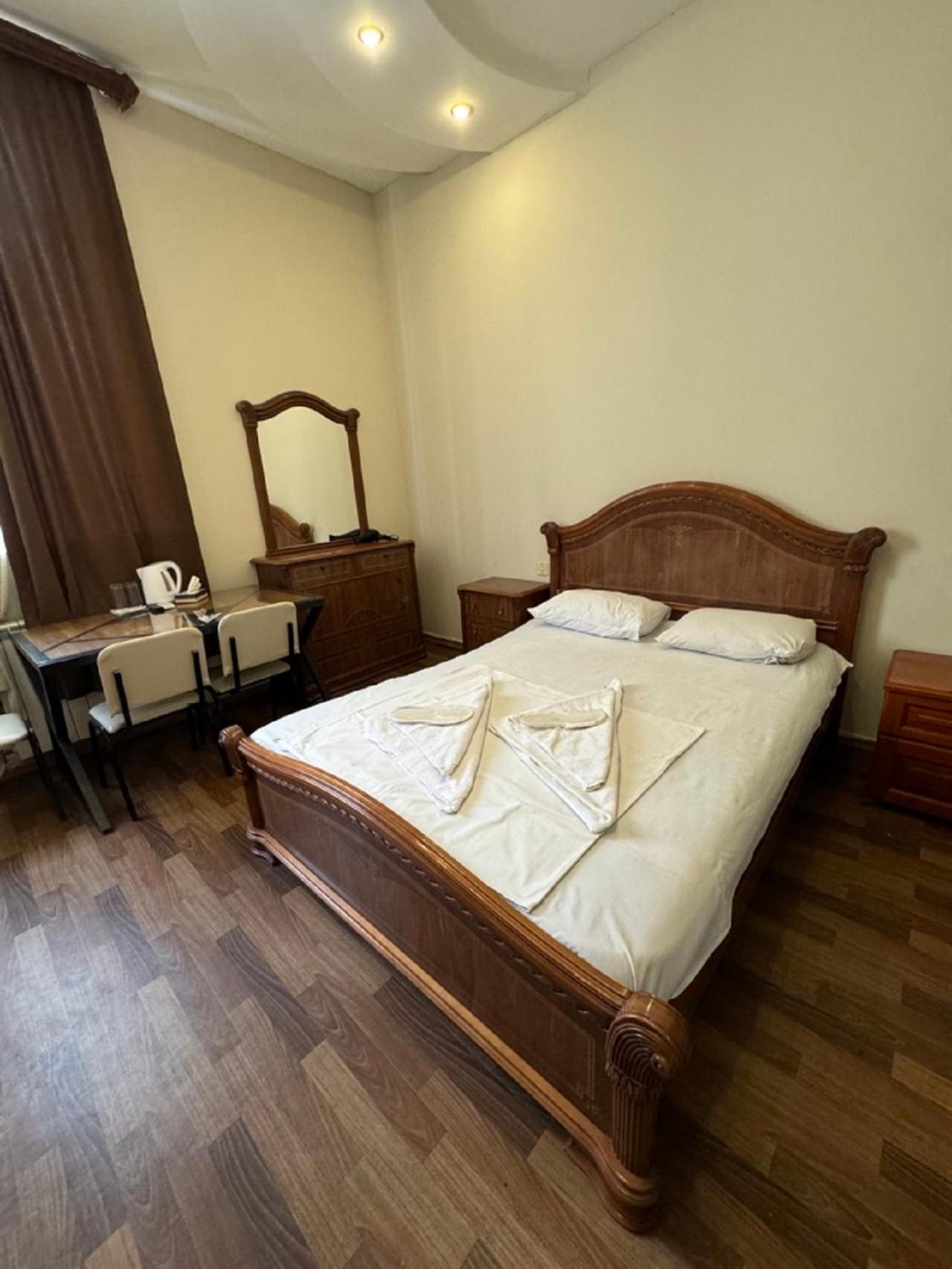 New Bella Hotel Γιερεβάν Εξωτερικό φωτογραφία