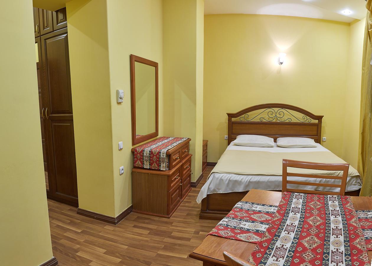 New Bella Hotel Γιερεβάν Εξωτερικό φωτογραφία
